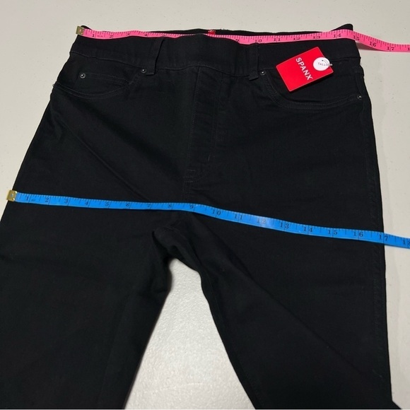 🆕 SPANX Clean Black Skinny Jeans Tall - Picture 9 of 13